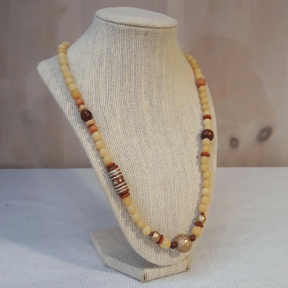 Vintage Cream beaded necklace